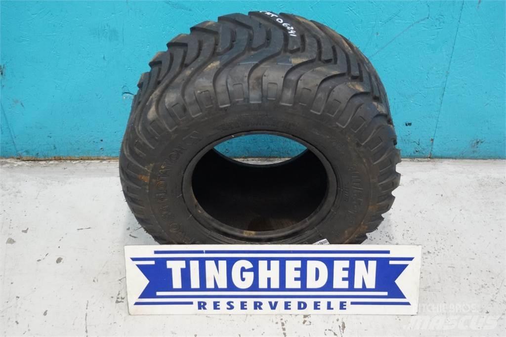  12 300/65-12 Dekk, hjul og felger
