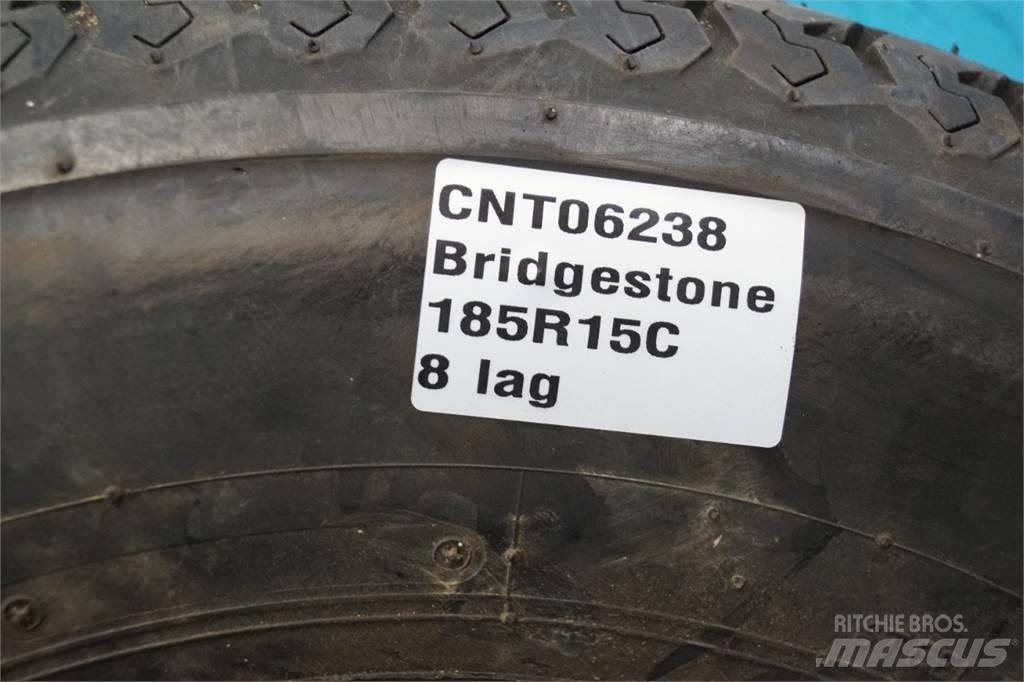 15 185R15C Dekk, hjul og felger
