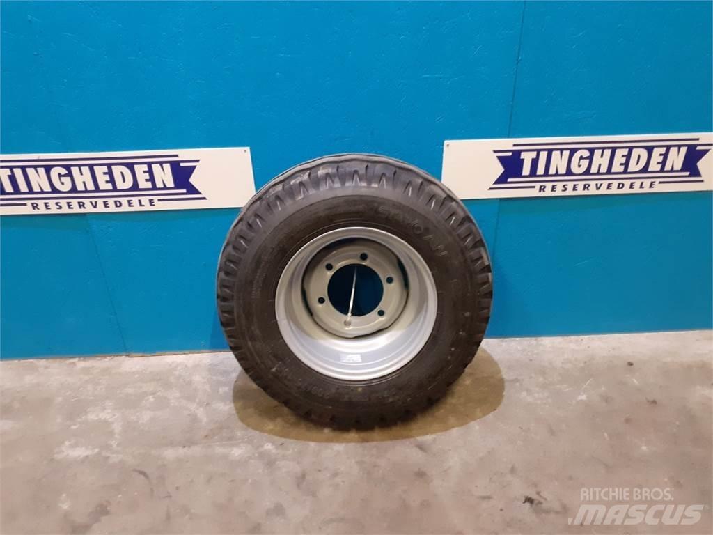  15.3 260/75-15.3 Dekk, hjul og felger