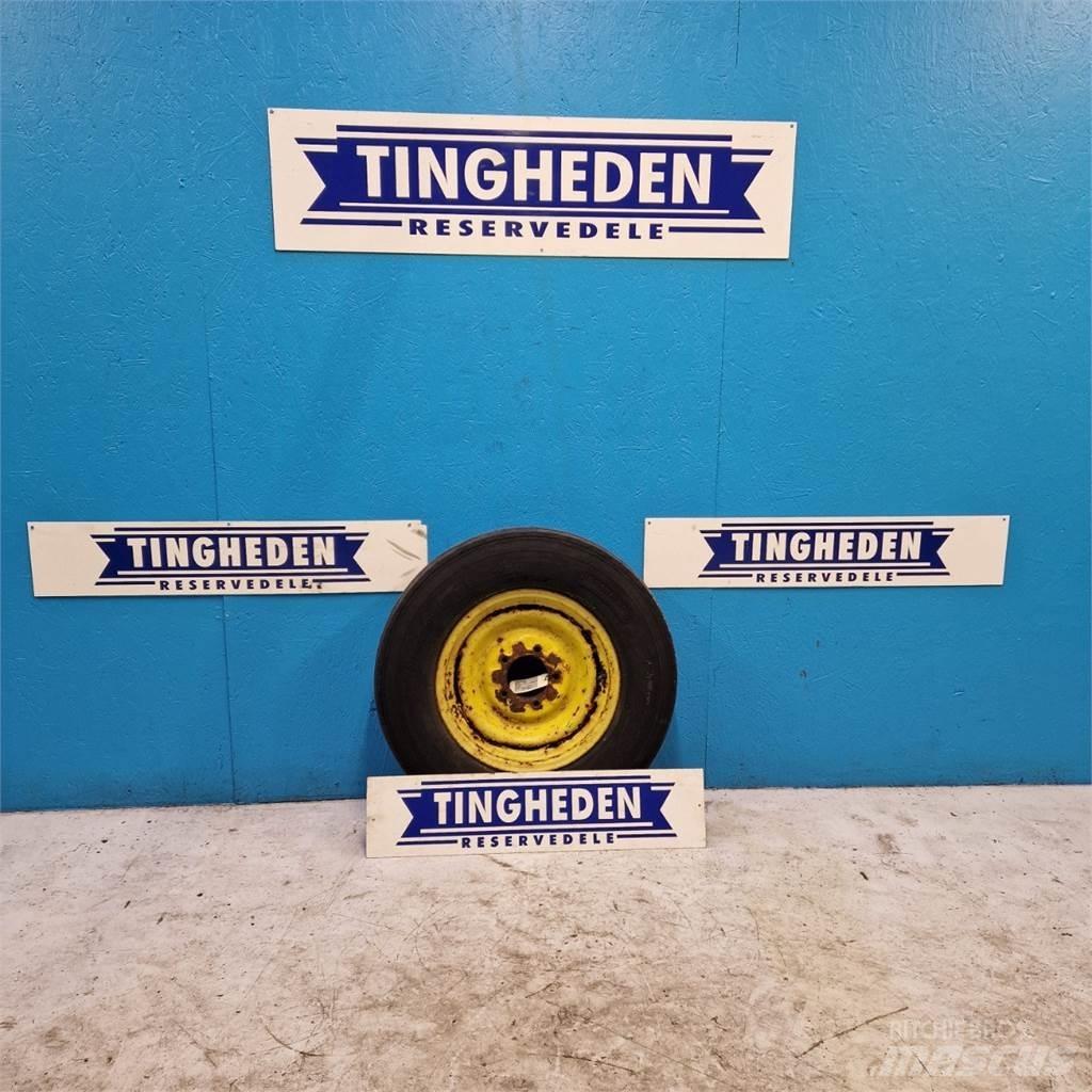  16 6.50R16 LT Dekk, hjul og felger