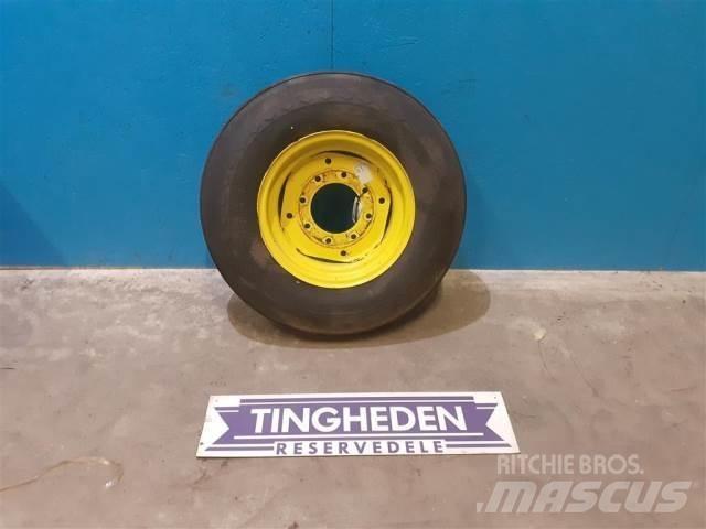  16 7.50-16 Dekk, hjul og felger
