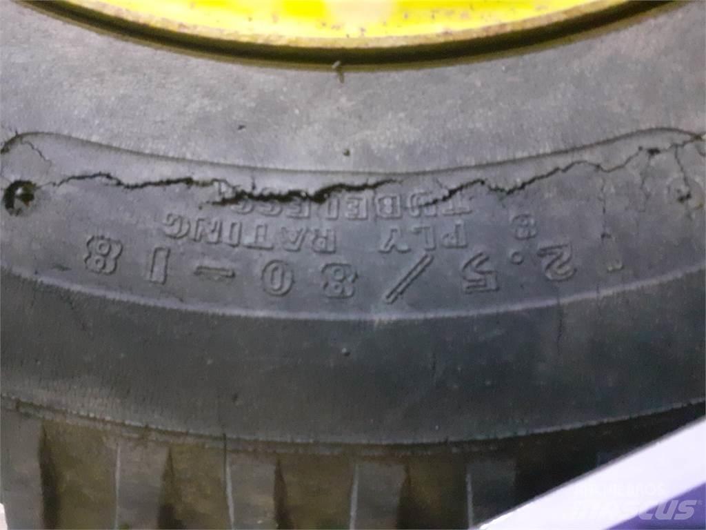  18 12.5/80-18 Dekk, hjul og felger