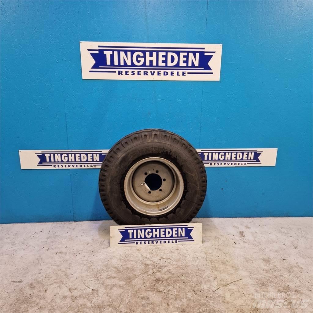  18 12.5/80-18 Dekk, hjul og felger