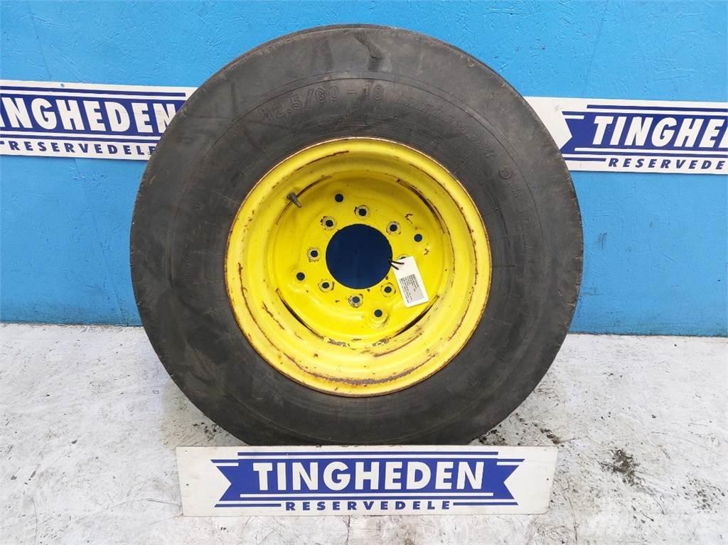  18 12.5/80-18 Dekk, hjul og felger