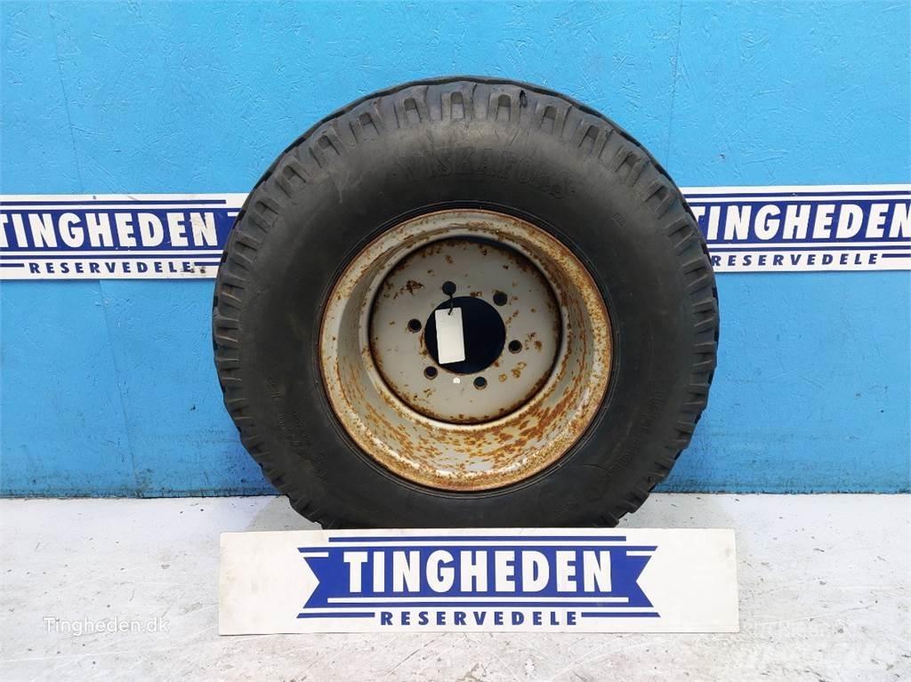 18 12.5/80-18 Dekk, hjul og felger