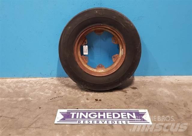  18 7.50-18 Dekk, hjul og felger