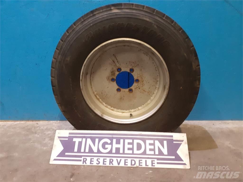  19.5 285/70R19.5 Dekk, hjul og felger