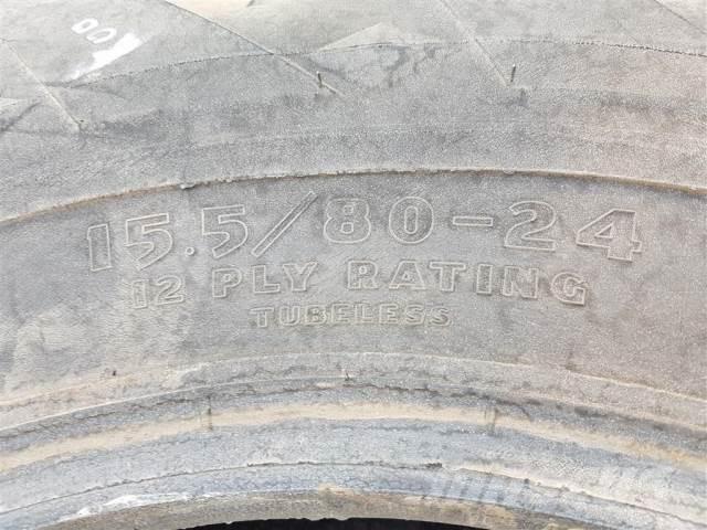  24 15.5/80R24 Dekk, hjul og felger