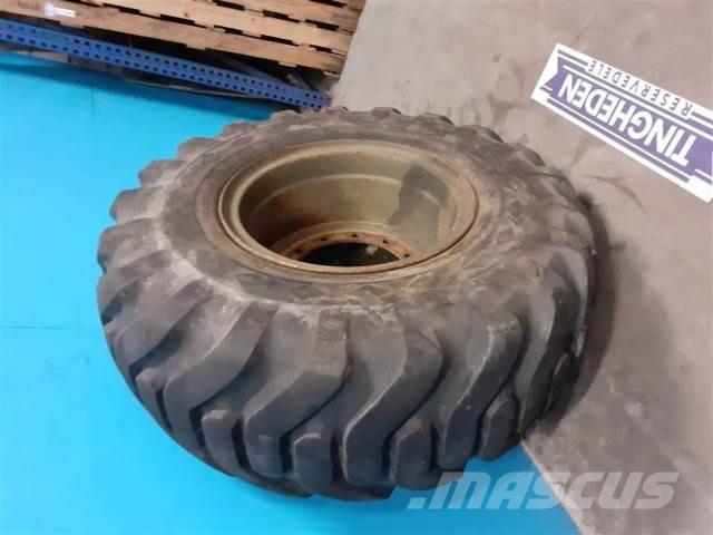  25 20.5-25 Dekk, hjul og felger