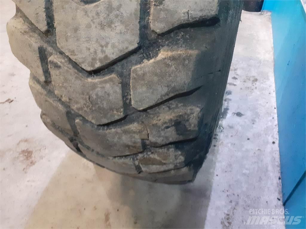  25 20.5R25 Dekk, hjul og felger