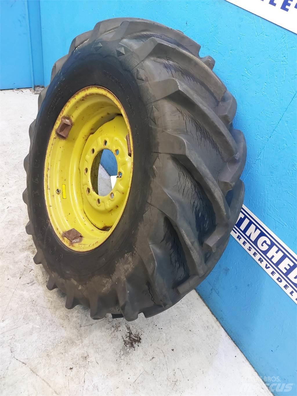  26 14.9/13-26 Dekk, hjul og felger