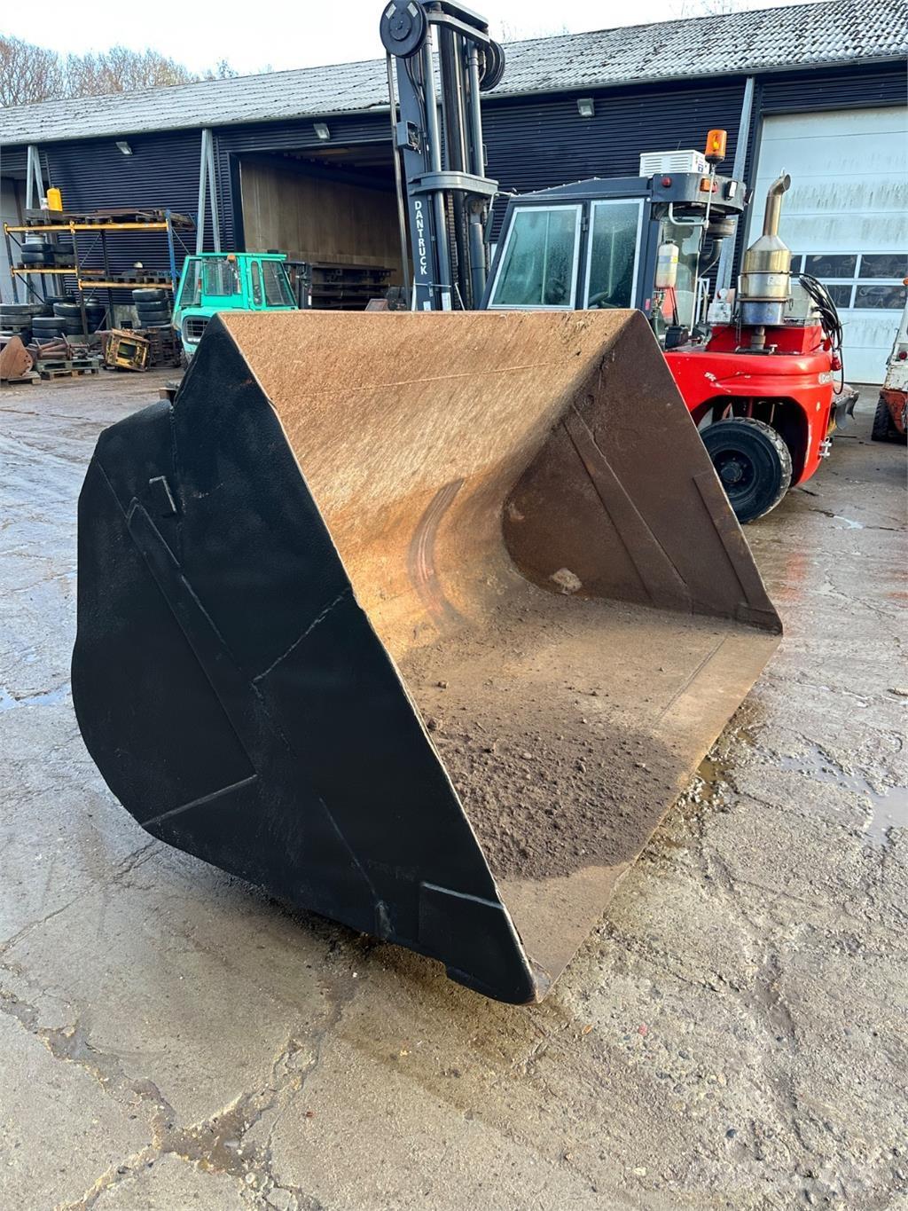  2600mm Kniver