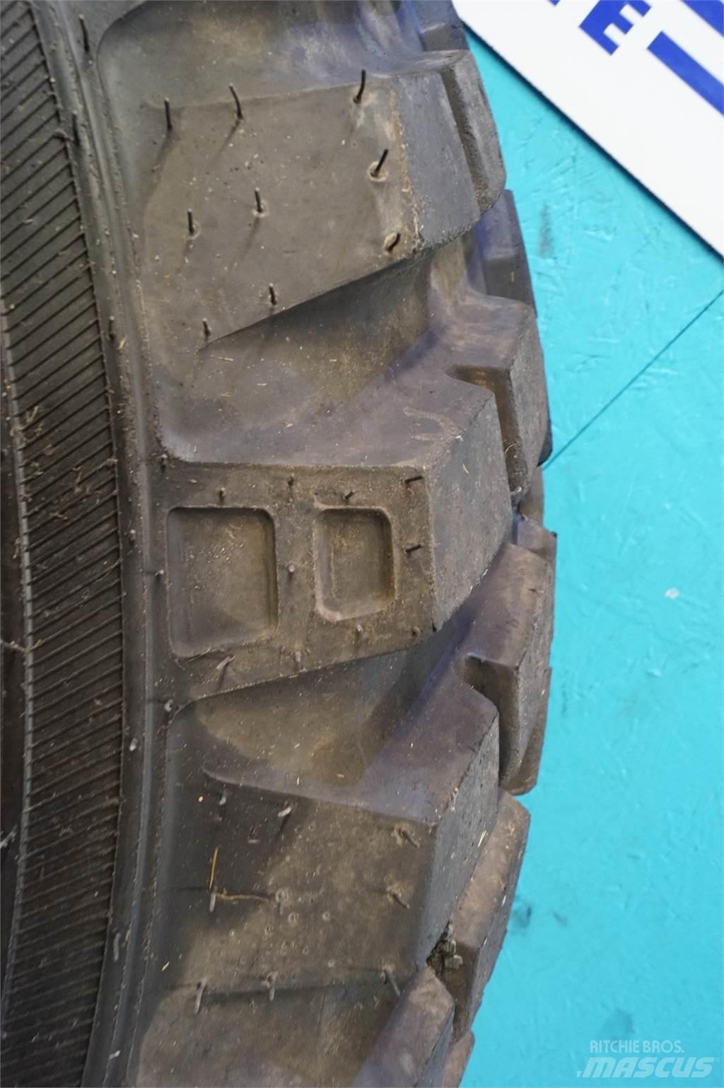  28 440/80R28 Dekk, hjul og felger