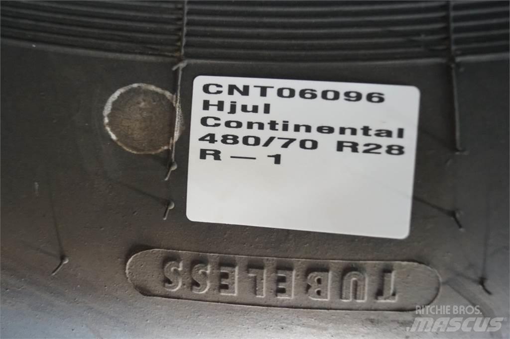  28 480/70R28 Dekk, hjul og felger