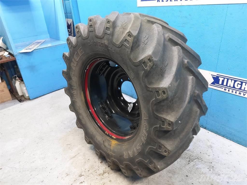  28 540/65-R28 Dekk, hjul og felger