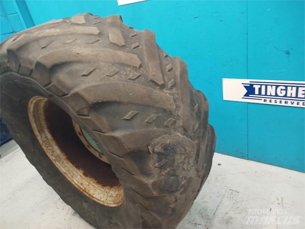  28 540/65R28 Dekk, hjul og felger