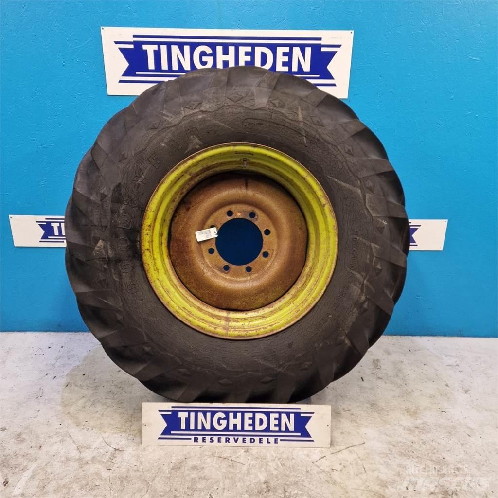  30 18.4-30 Dekk, hjul og felger