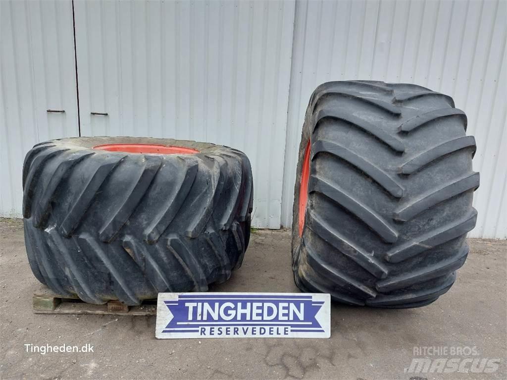  32 1050/50 R32 Dekk, hjul og felger