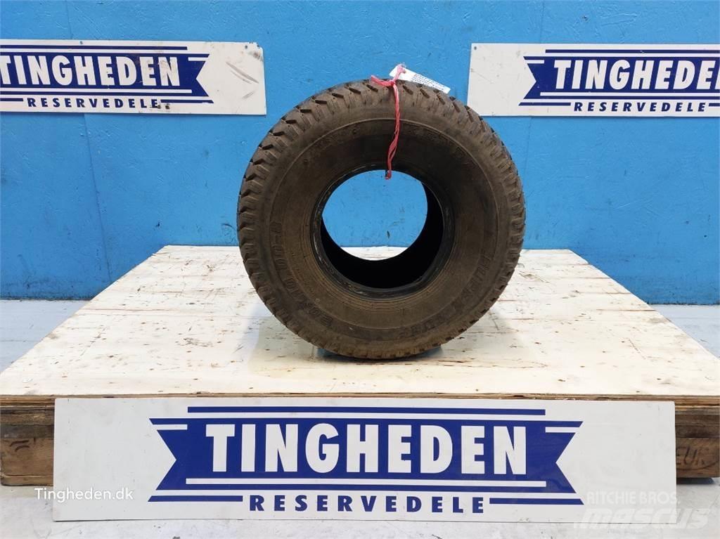  8 20x10.00-8 Dekk, hjul og felger