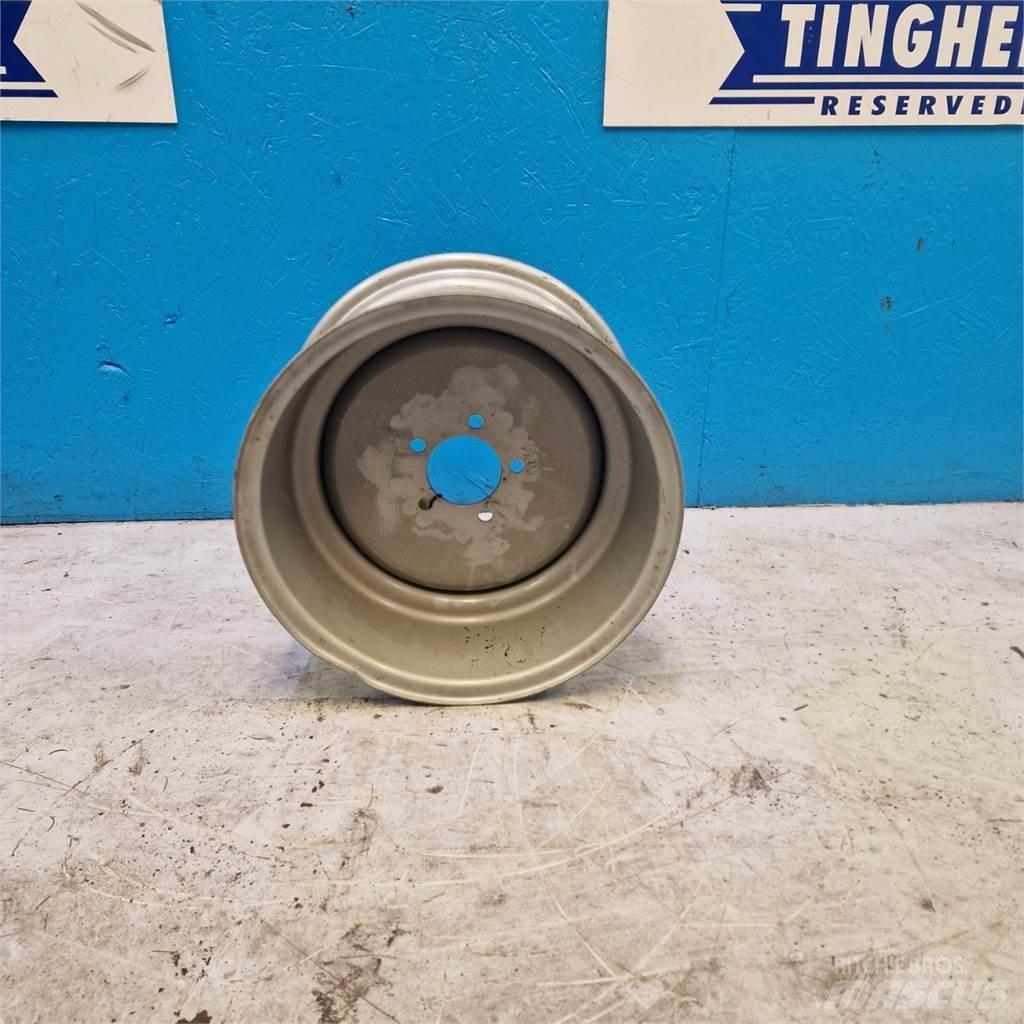  9 9.00x15.3 Dekk, hjul og felger