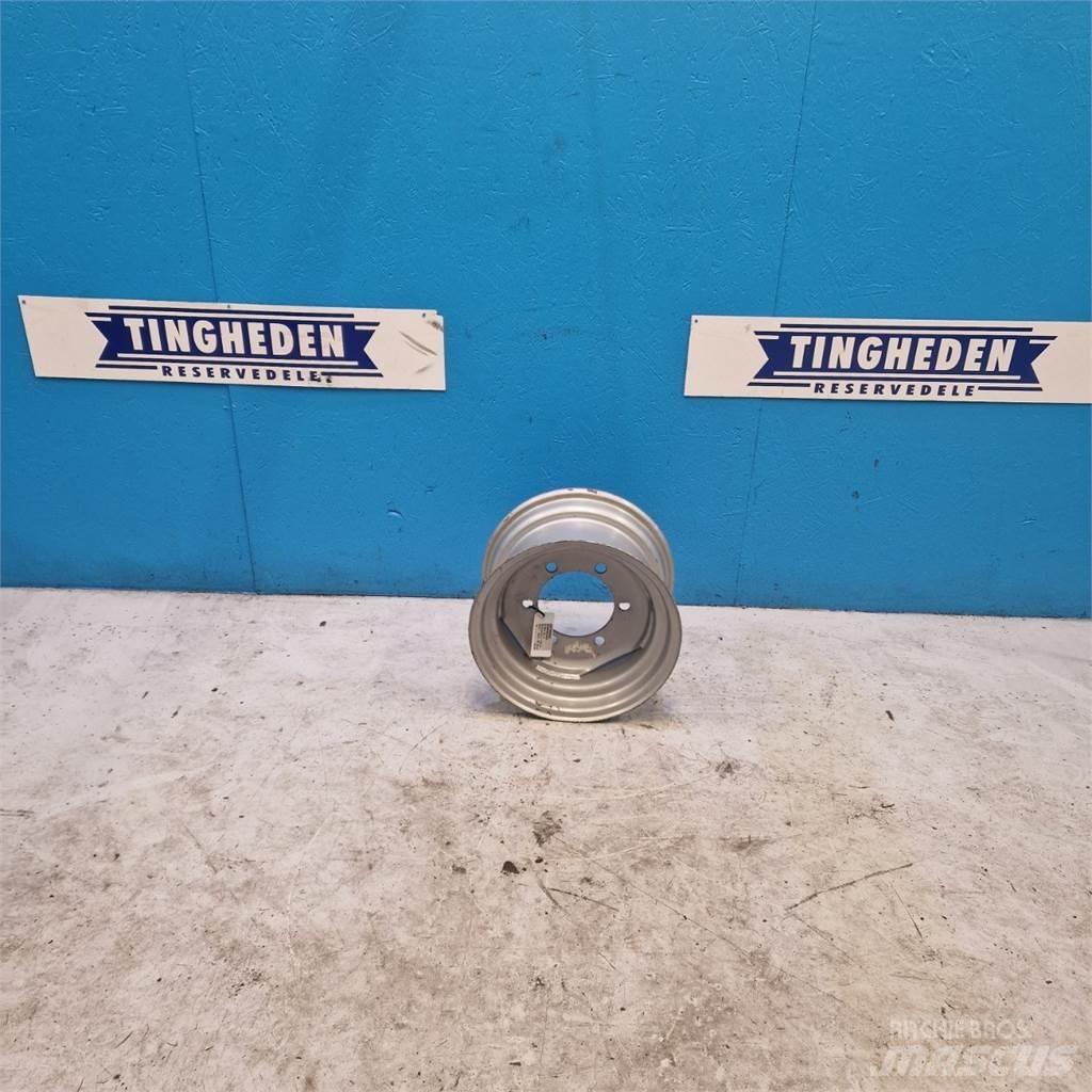  9 9.00x15.3 Dekk, hjul og felger