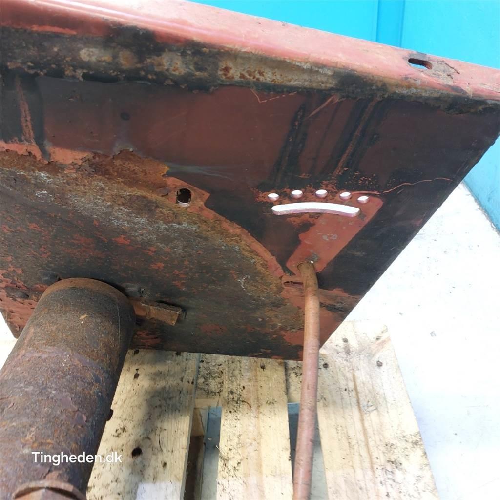 CASE  Skurtresker tilbehør