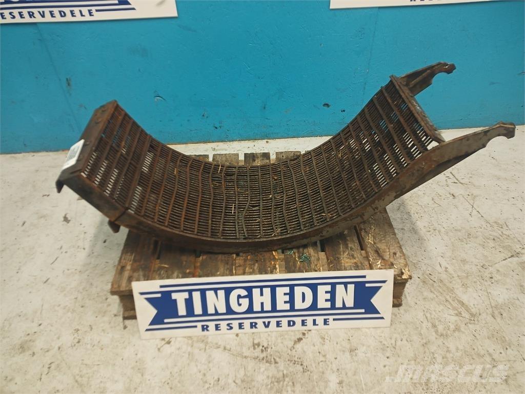 CASE 1680 Skurtresker tilbehør