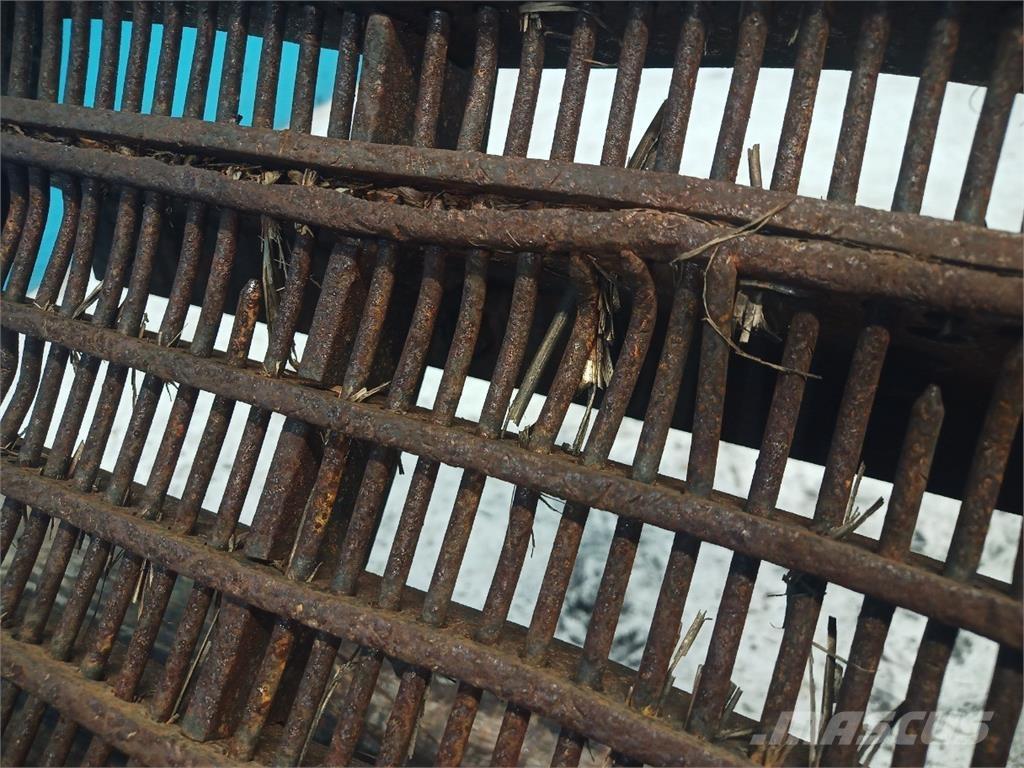 CASE 2388 Skurtresker tilbehør