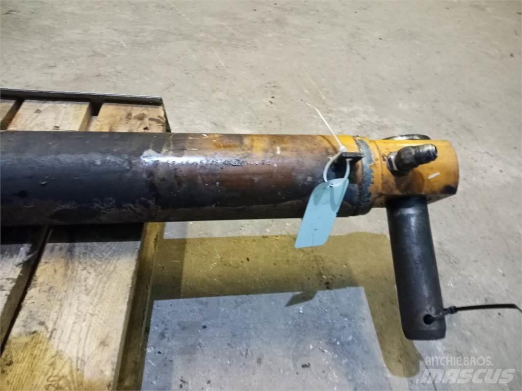 CASE 595 Bommer og stikker