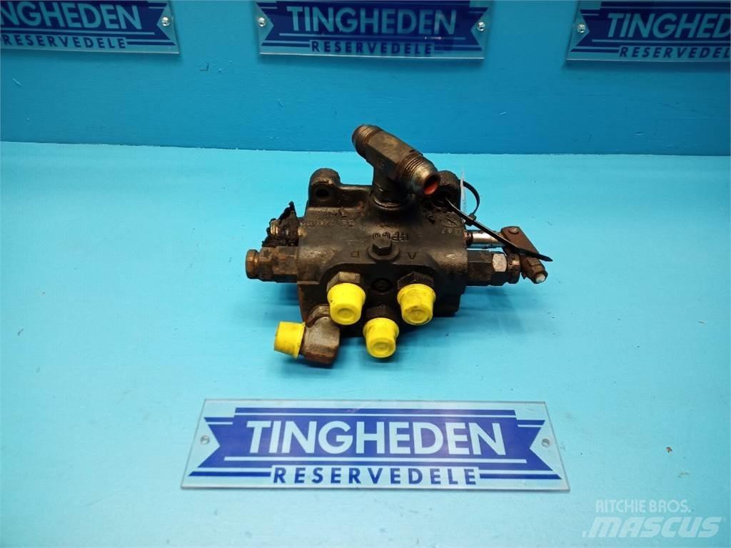 CASE 595 Hydraulikk