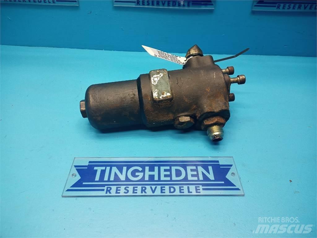 CASE 595 Hydraulikk