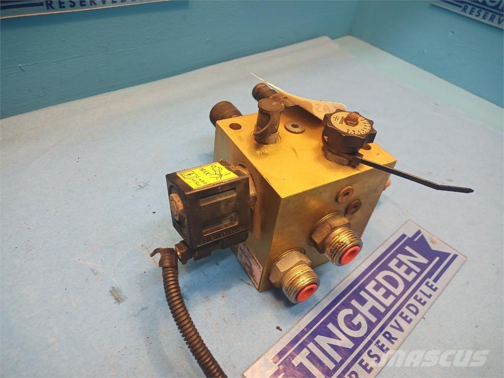 CASE 8010 Hydraulikk
