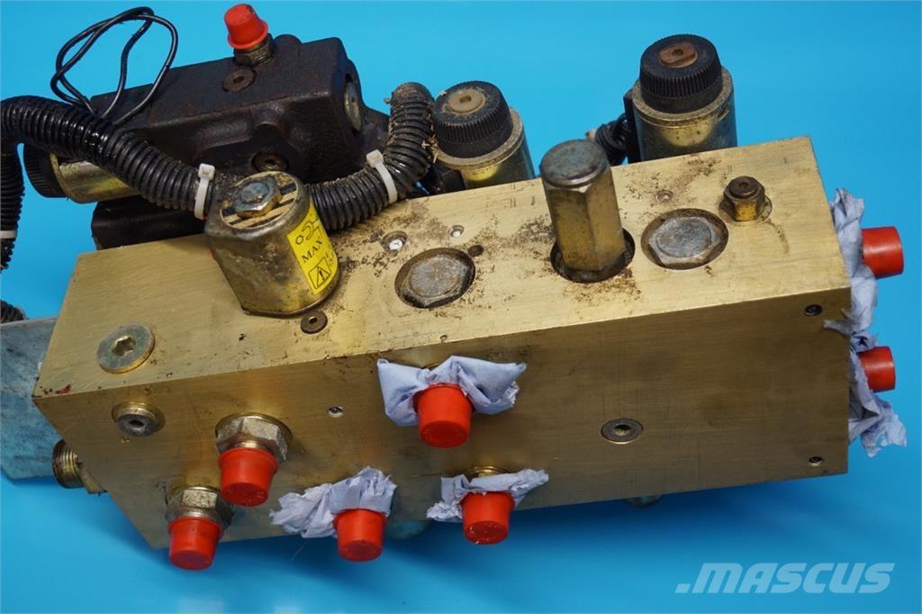 CASE 8010 Hydraulikk