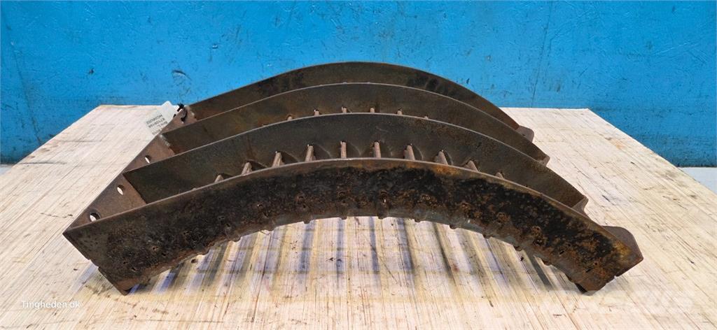 CASE 8010 Skurtresker tilbehør