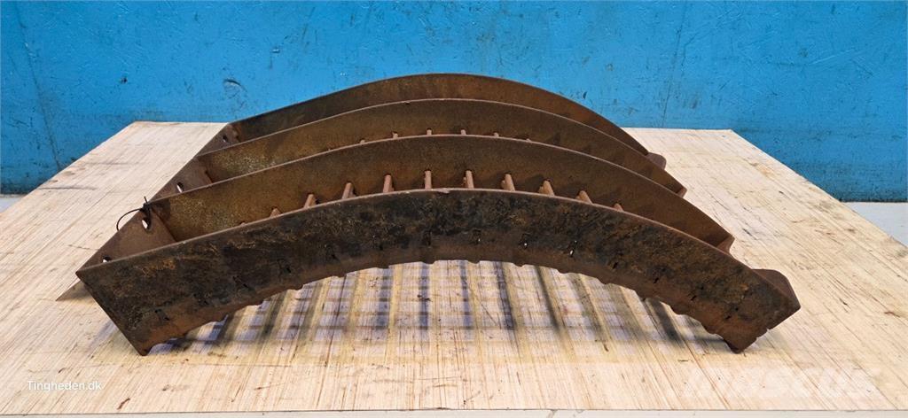 CASE 8010 Skurtresker tilbehør