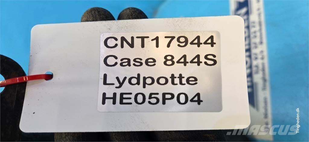 CASE 844S Motorer