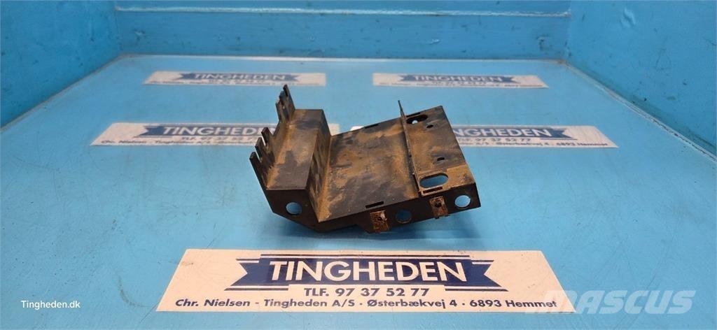 CASE 844XL Førerhus og Interiør