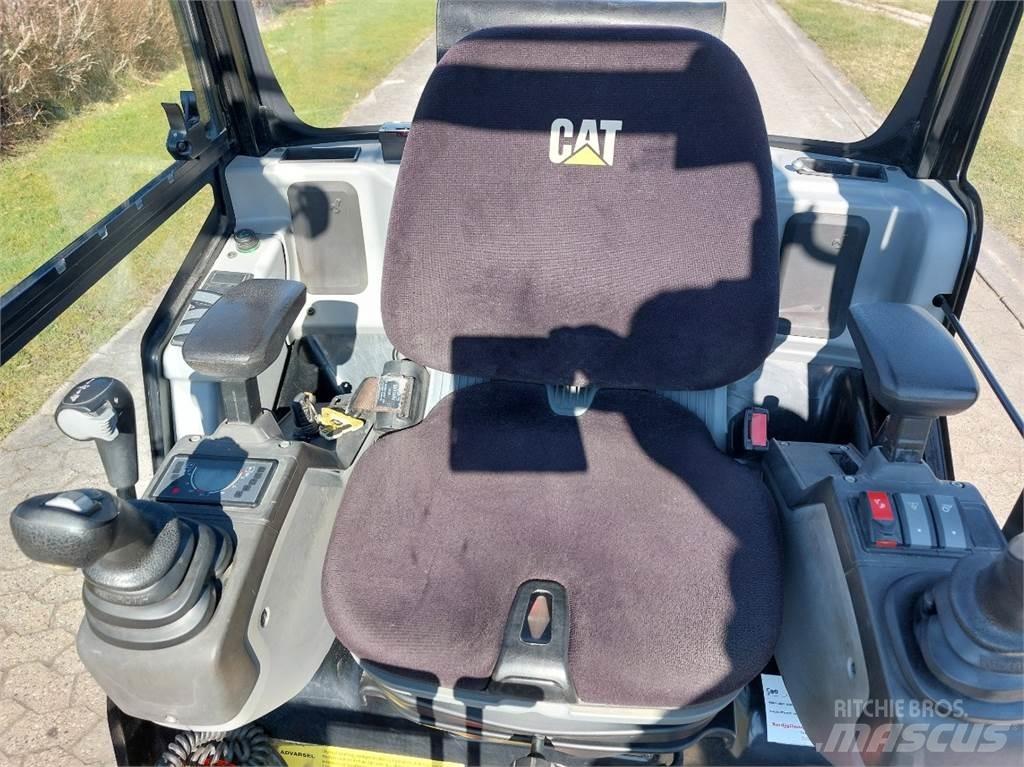 CAT 301.7D Minigravere <7t