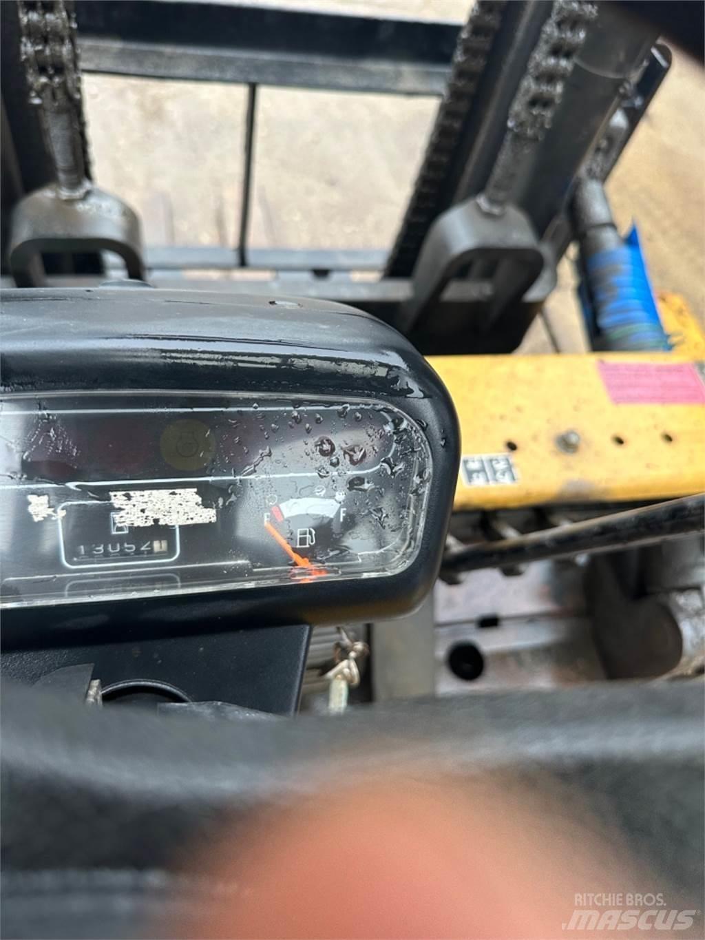 CAT DP40 Diesel Trucker