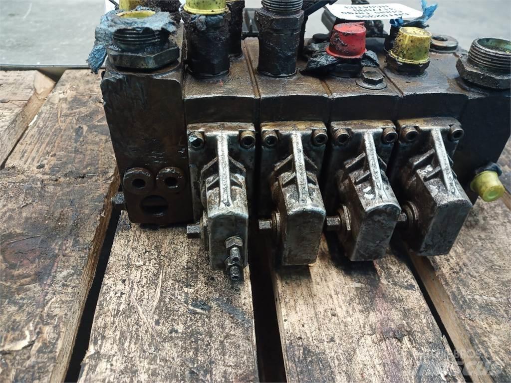 CLAAS Targo K70 Hydraulikk