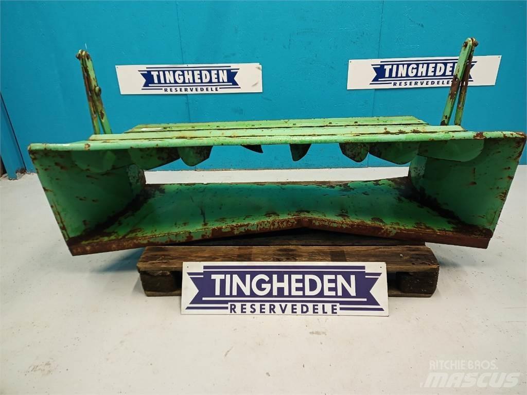 Deutz 2680 Skurtresker tilbehør
