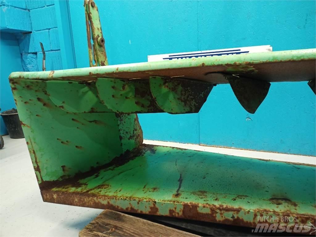 Deutz 2680 Skurtresker tilbehør