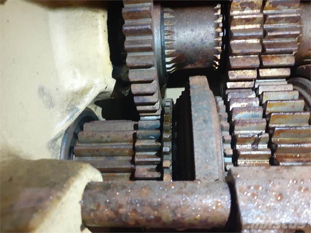 Deutz 4075 Girkasse