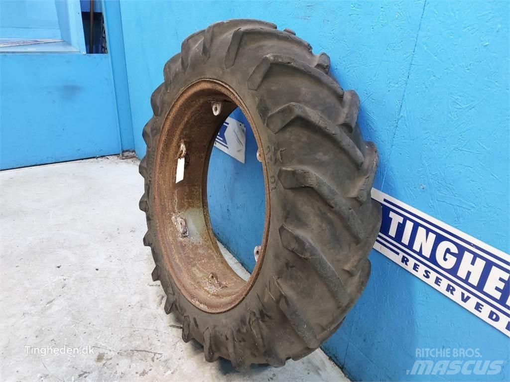 Dunlop 28 10-28 Dekk, hjul og felger
