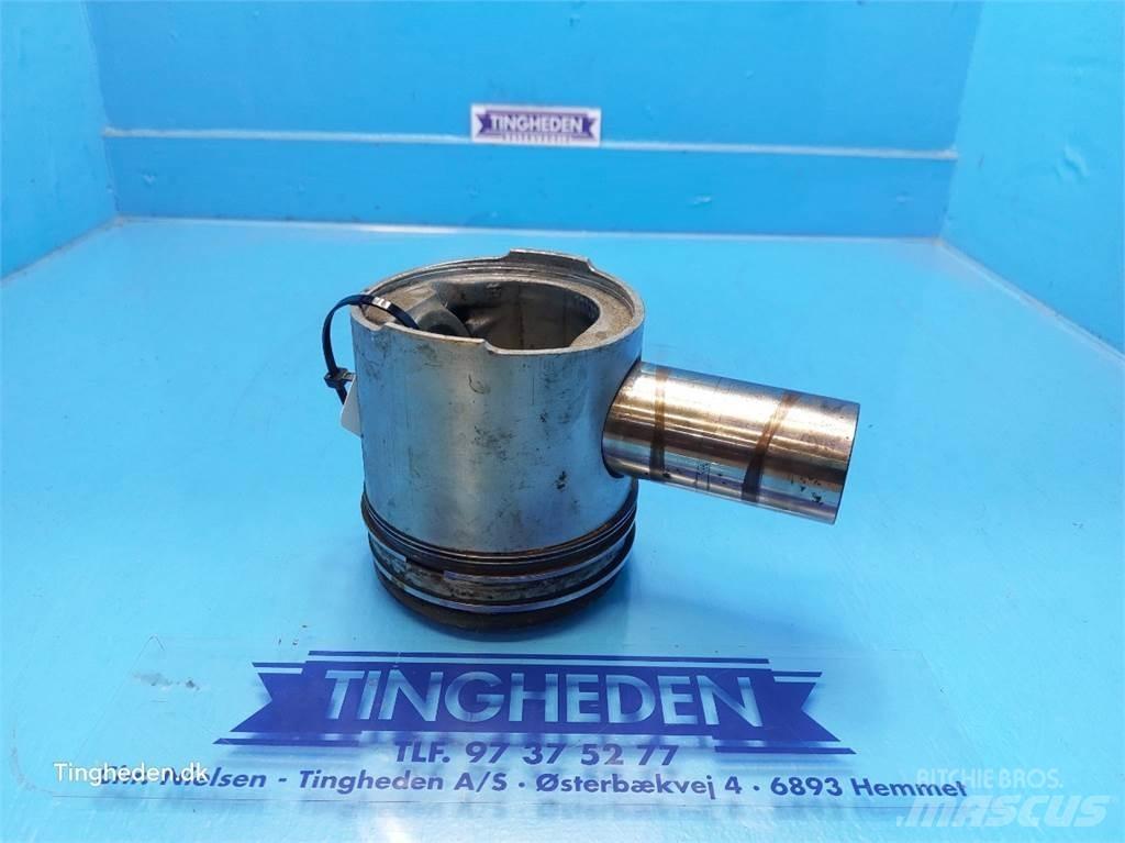 Ford 678 HT Motorer