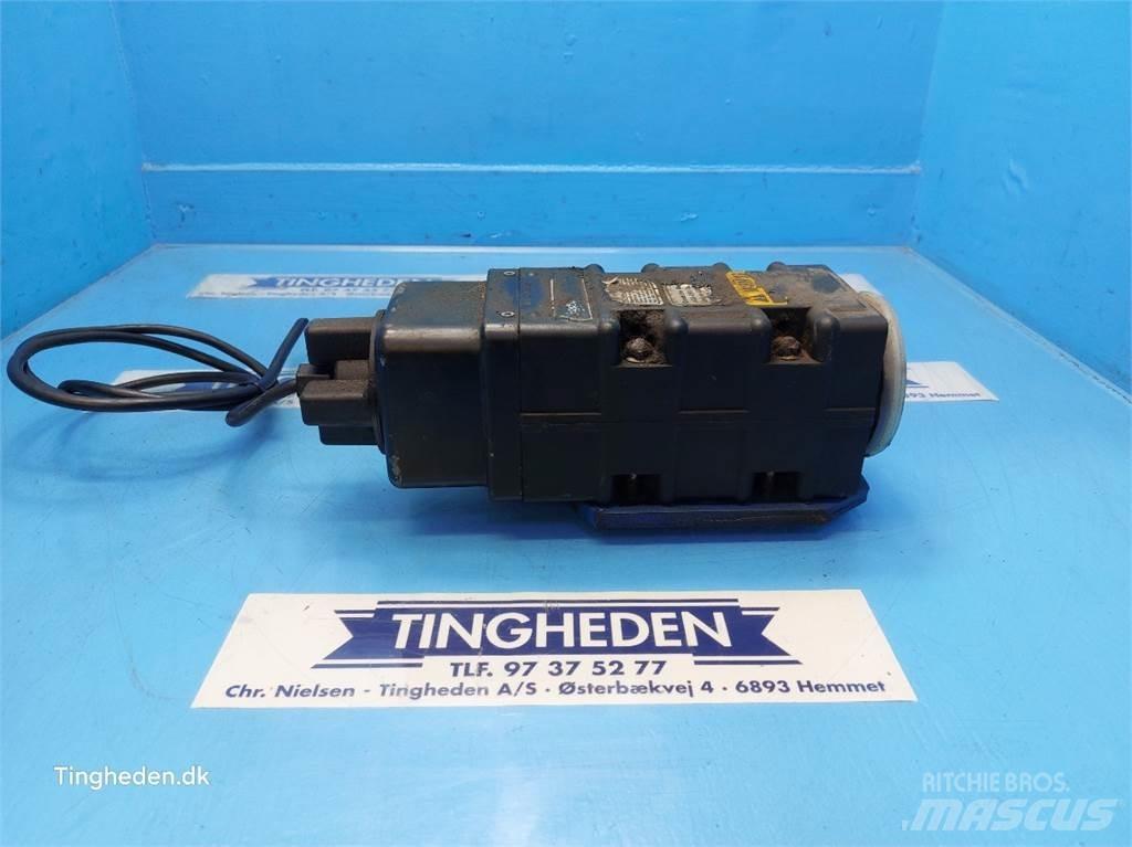 Ford TW15 Lys - Elektronikk