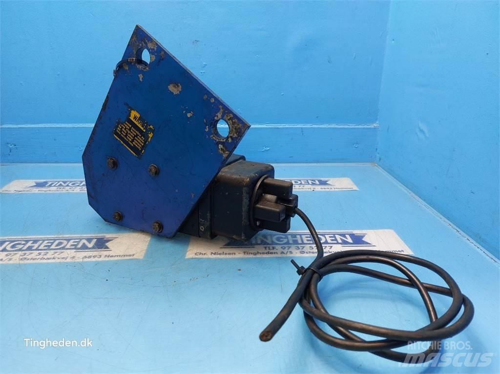 Ford TW15 Lys - Elektronikk