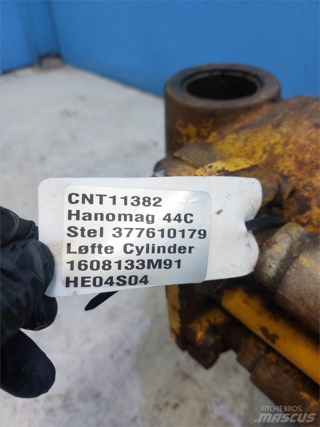  Hannonag 44C Bommer og stikker