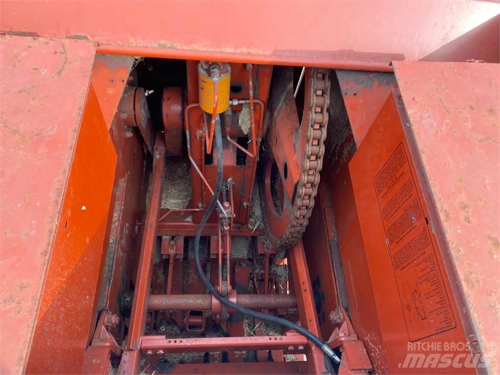Hesston 4700 Firkantpresser