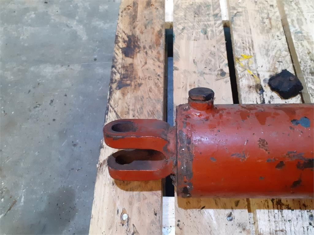 Hesston 4800 Balleklemme